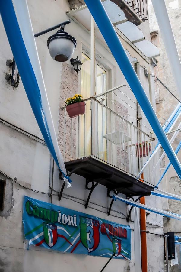 Reginella A Toledo Hotel Nápoles Exterior foto